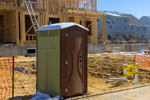 Best Portable restroom trailer rental  in Alachua, FL