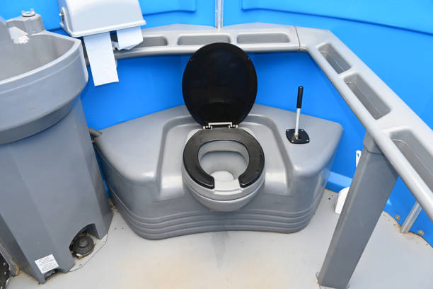 Best Portable restroom trailer rental  in Alachua, FL